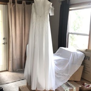 Womens wedding gown